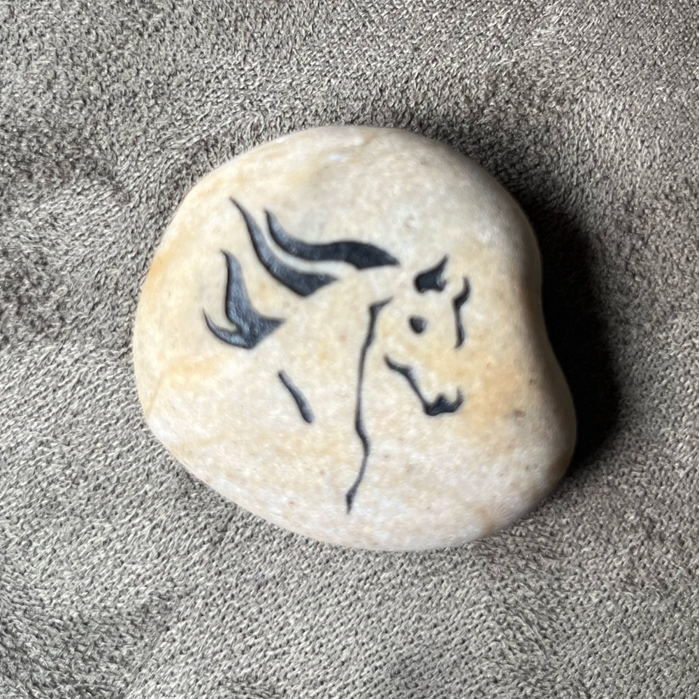 HORSE ROCK - Picture 2 of 3